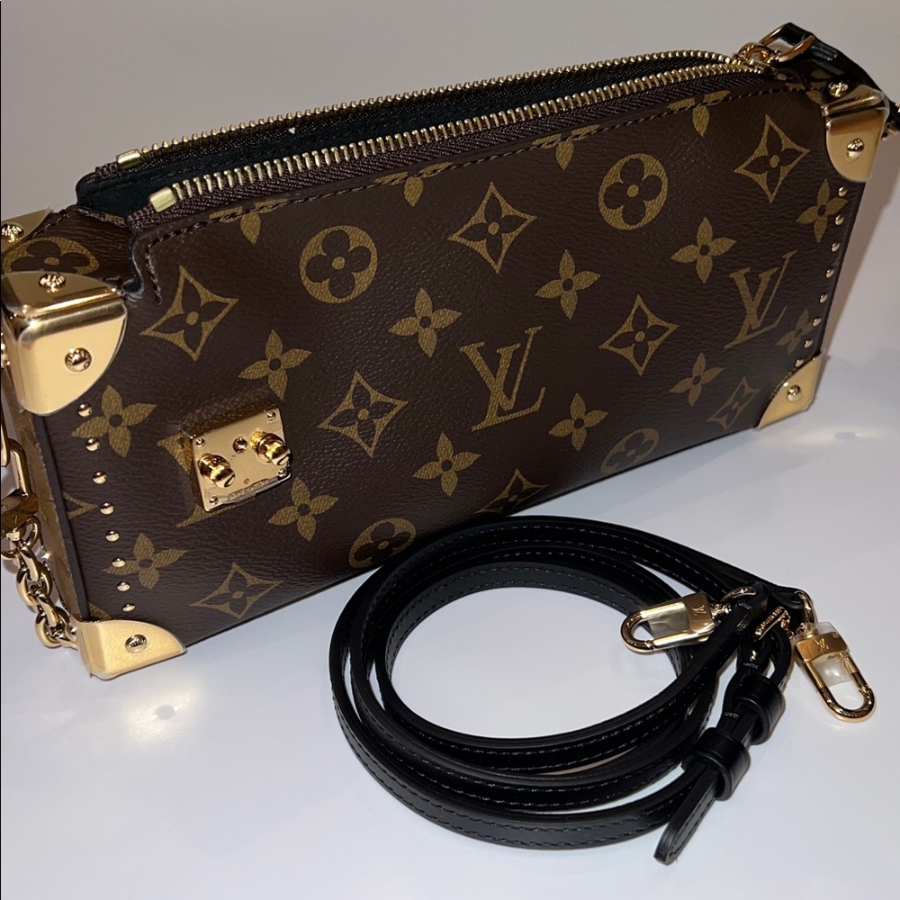 ❤️NWT LOUIS VUITTON SLIM TRUNK BAG M13147 - Picture 17 of 17